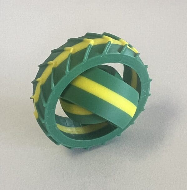 3-Ring Tractor Tire Spinner (Green/Yellow)